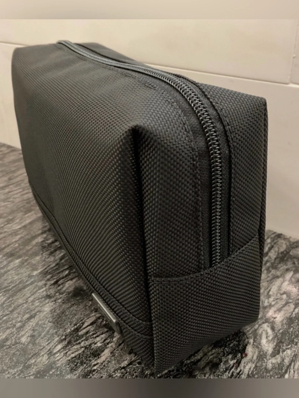 NEW - TUMI Ballistic Nylon Zippered Medium Kit - Pouch - Cosmetic Bag ALL BLACK